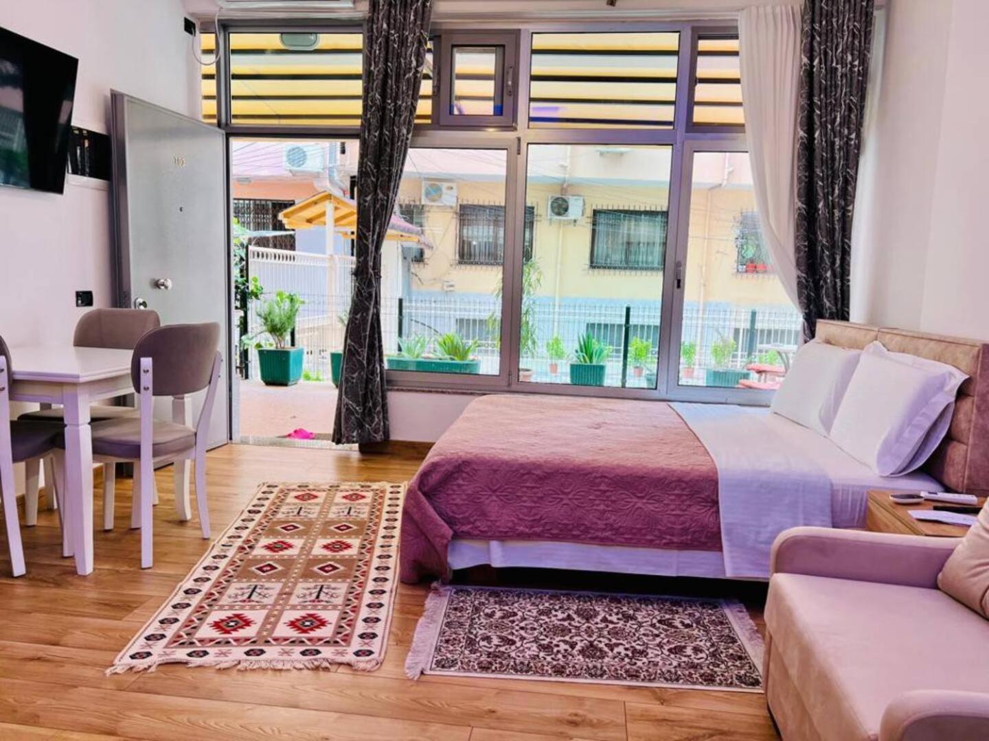 Comfy Studio In City Center Τίρανα Εξωτερικό φωτογραφία